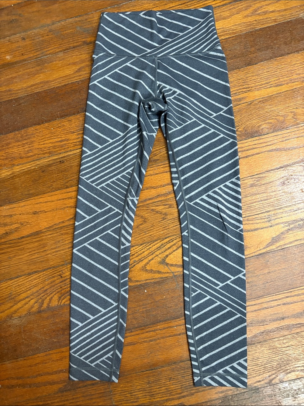 RARE Lululemon High Times Pant 7/8 Leggings Deep Coal Silver 4